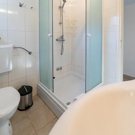 Katica Appartement Mandre