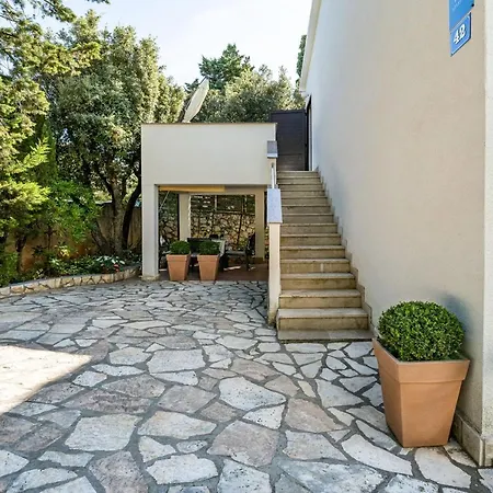 Katica Apartment Mandre