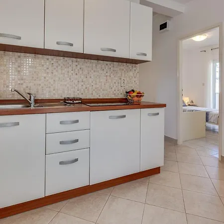 Apartment Katica Mandre