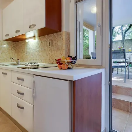 Katica Apartment *